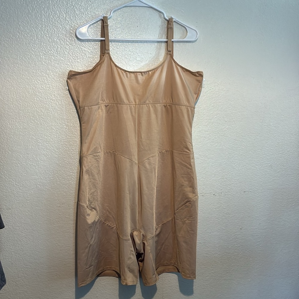 CACIQUEWomen's Tan Shapewear Bodysuit - Picture 2 of 12